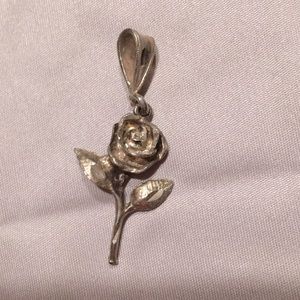 Sterling silver diamond cut rose pendant/charm
